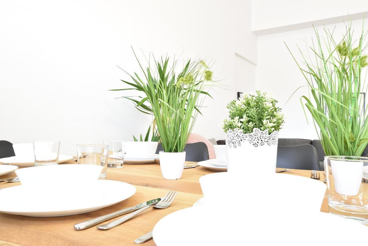 Huge Apartment In Awesome Location With Parking Innsbruck Esterno foto