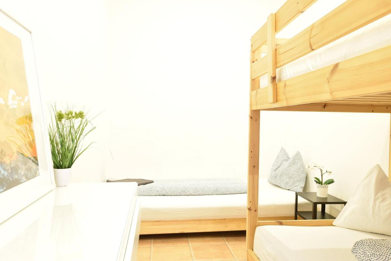 Huge Apartment In Awesome Location With Parking Innsbruck Esterno foto