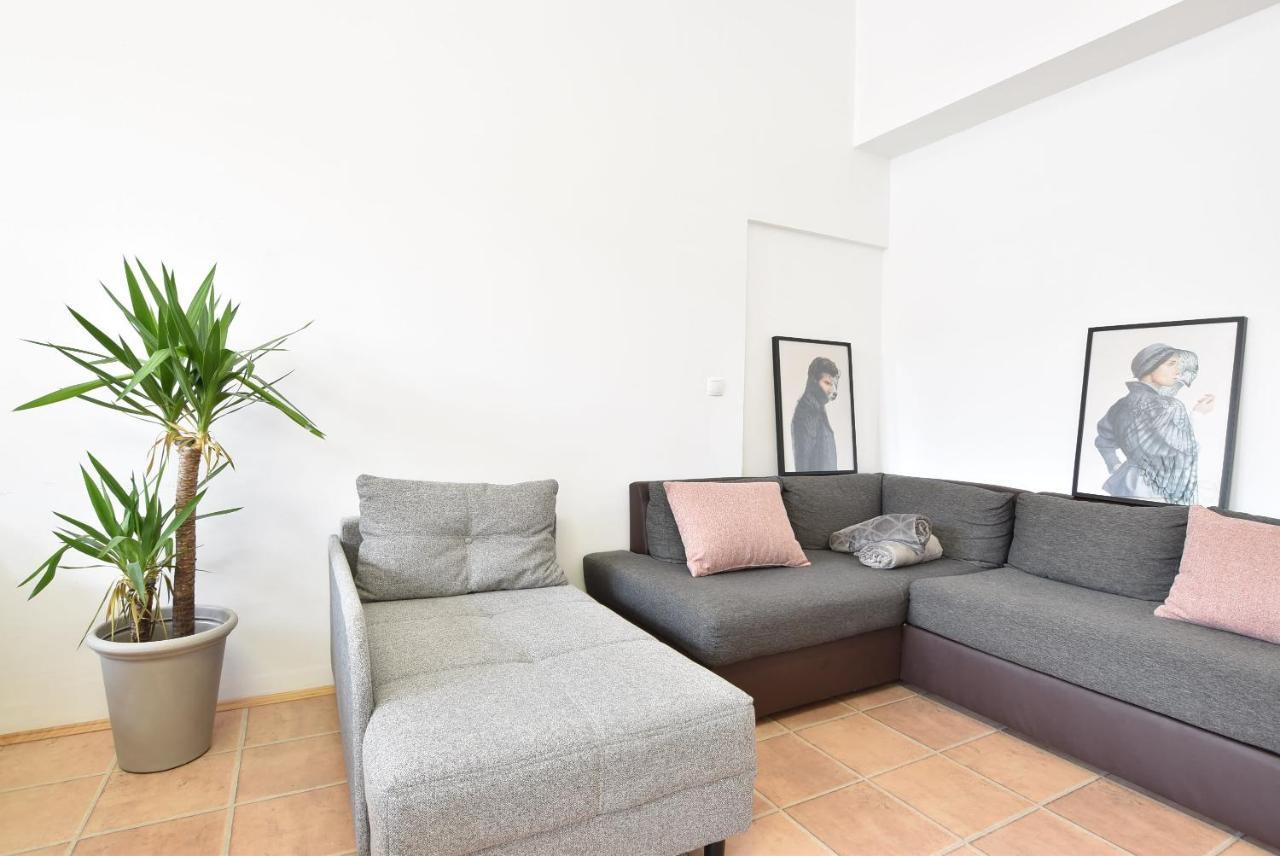Huge Apartment In Awesome Location With Parking Innsbruck Esterno foto