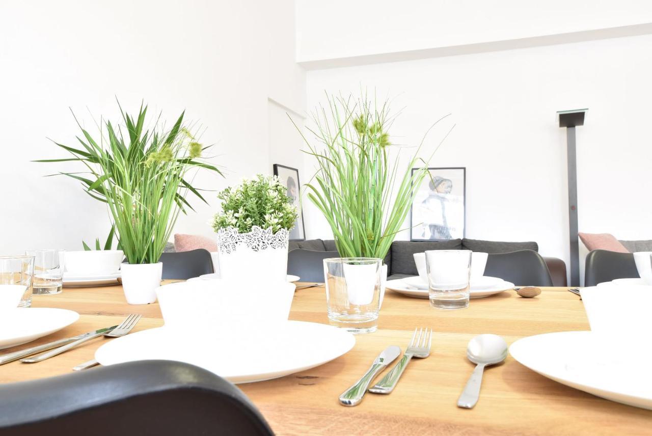 Huge Apartment In Awesome Location With Parking Innsbruck Esterno foto